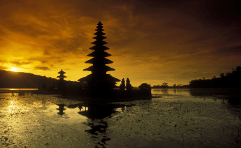 Promo Kuala Lumpur Singapur Bali Turu